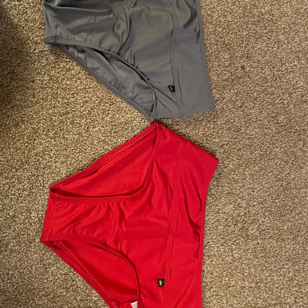 Mariia dance briefs in red and grey.
